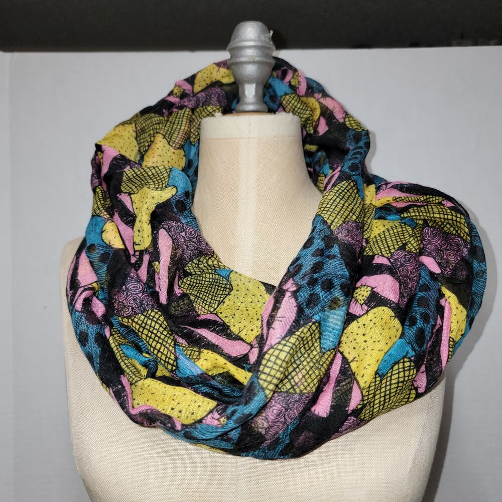 Disney Nightmare Before Christmas Sally's Dress Pattern Infinity Scarf